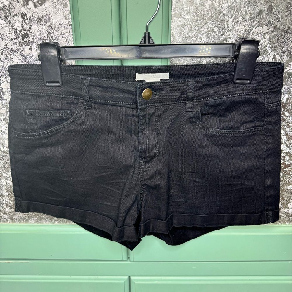 H&M Shorts Black Cotton Blend Mid Rise Straight Roll Up Regular Fit Denim Size 8